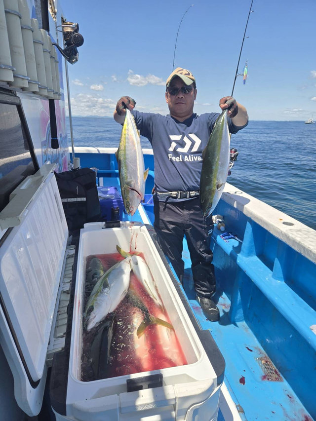 イナダ(ブリ)・ワラサ(ブリ)