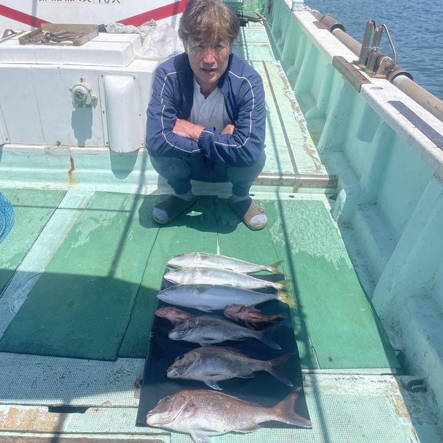 マダイ・ハマチ(ブリ)