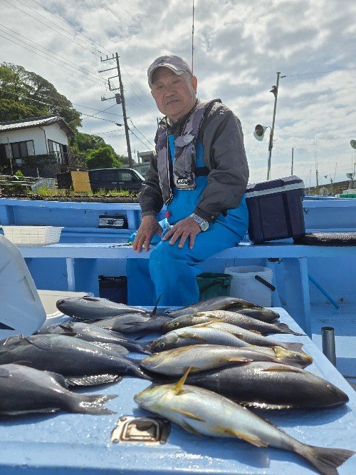 メジナ・オナガ(クロメジナ)・イサキ