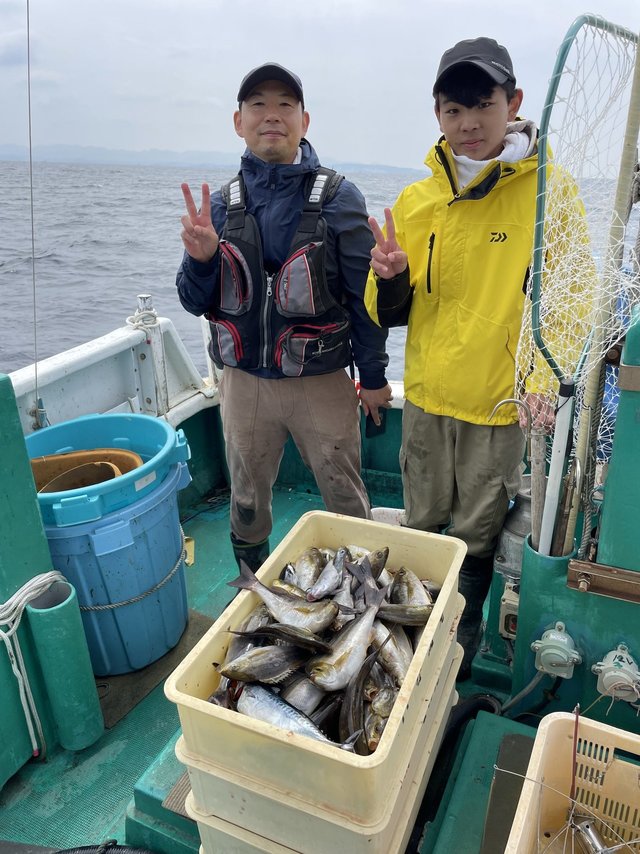 イサギ(イサキ)・ソーダ(ヒラソウダ)