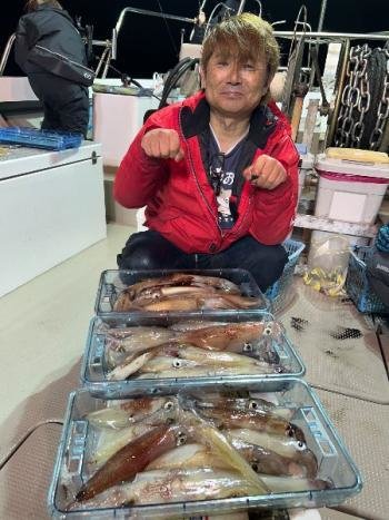 ヤリイカ・ムギイカ(スルメイカ)・マイカ(ケンサキイカ)