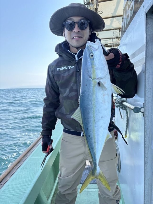 イナワラ(ブリ)