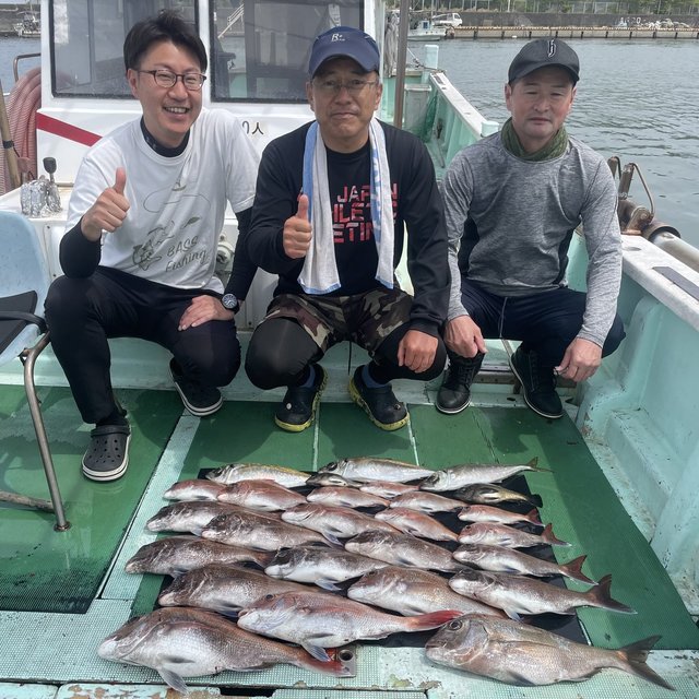 マダイ・マアジ