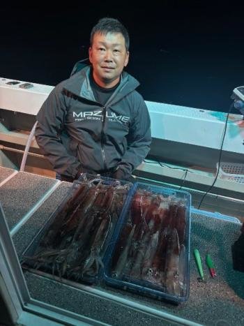 マイカ(ケンサキイカ)