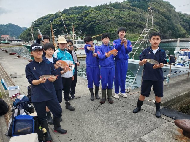 レンコダイ(キダイ)・アジ(マアジ)・オアカムロ・サバ(ゴマサバ)