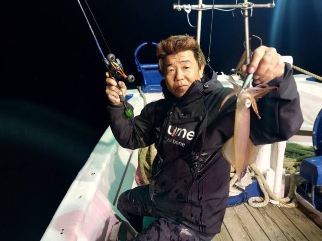 マイカ(ケンサキイカ)