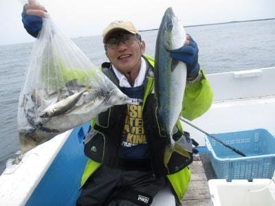 アジ(マアジ)・イナダ(ブリ)