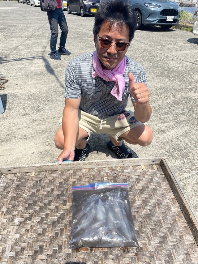 マルイカ(ケンサキイカ)