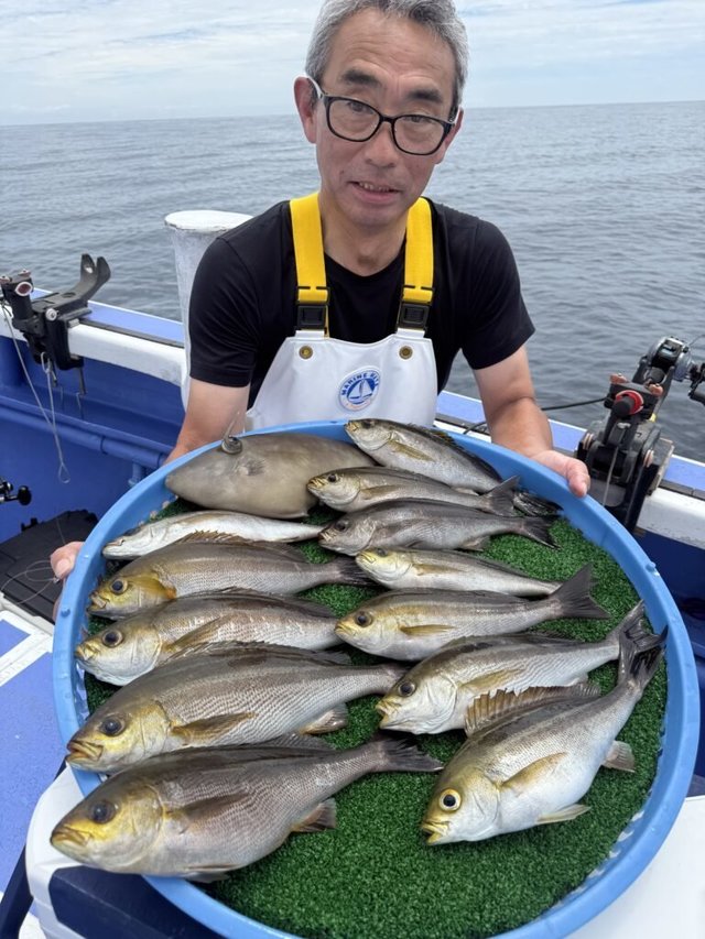 イサキ・ウマヅラ(ウマヅラハギ)