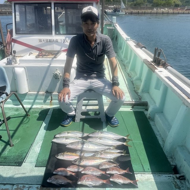 チャリコ(マダイ)・マアジ・ハマチ(ブリ)