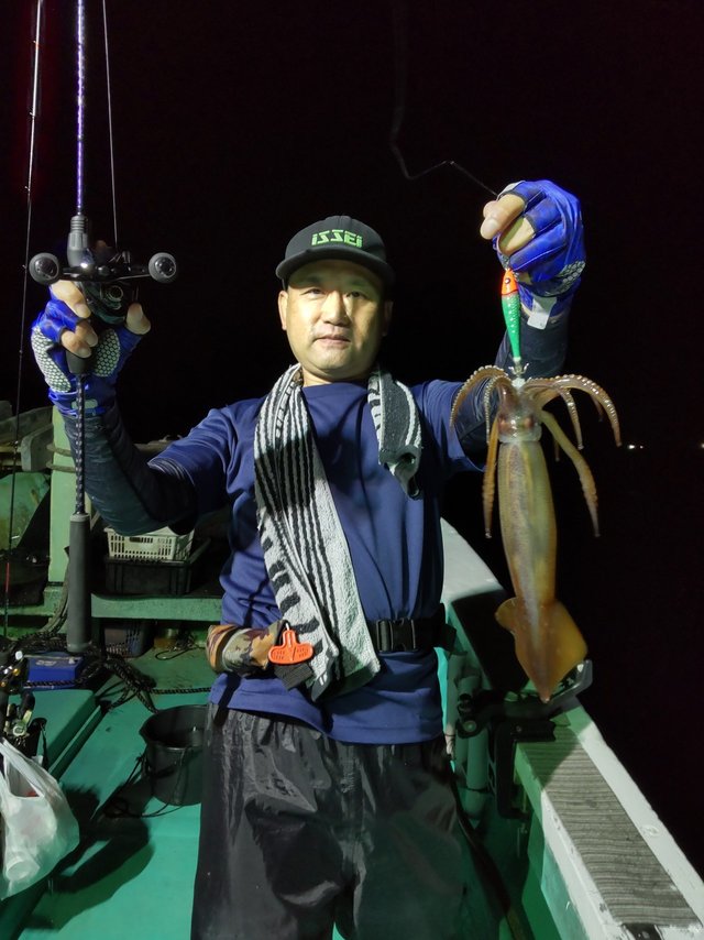 シロイカ(ケンサキイカ)