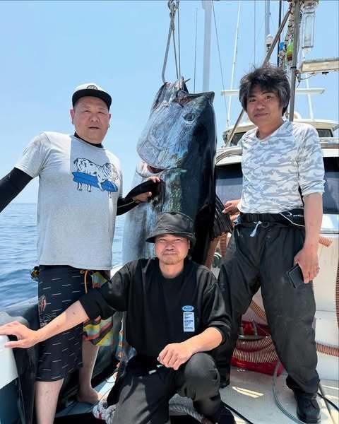 マグロ(クロマグロ)