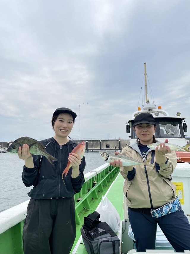 アジ(マアジ)・イトヨリダイ
