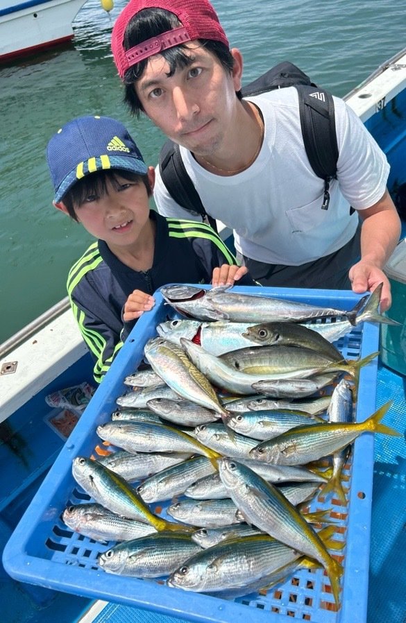 マアジ・タカベ