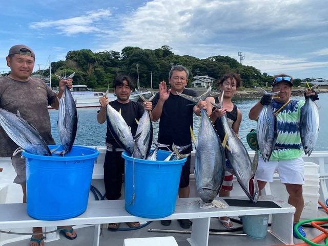 キハダマグロ(キハダ)・カツオ