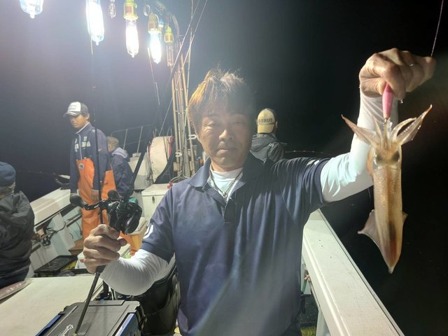 マイカ(ケンサキイカ)