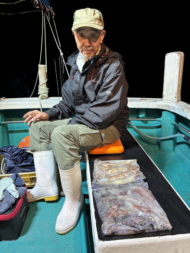 アカイカ(ケンサキイカ)