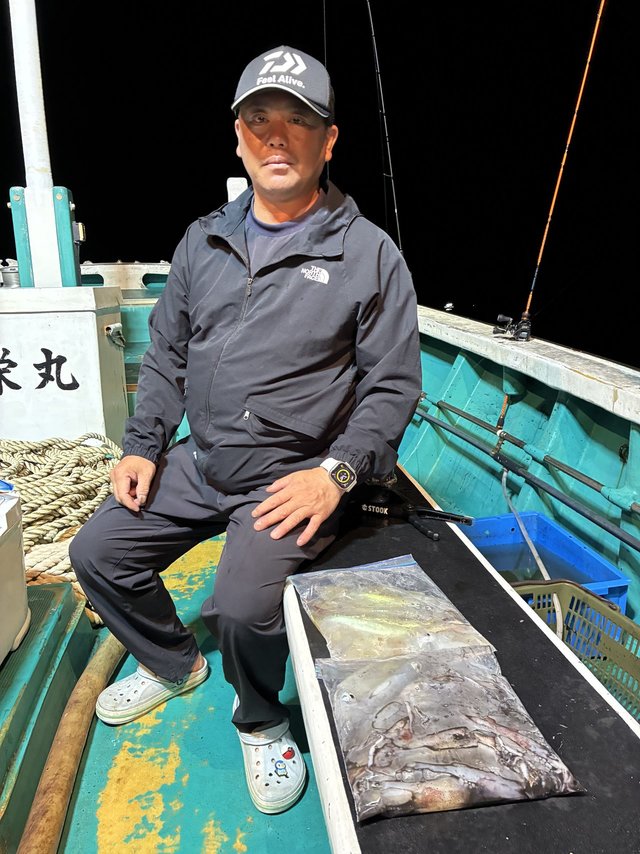 アカイカ(ケンサキイカ)