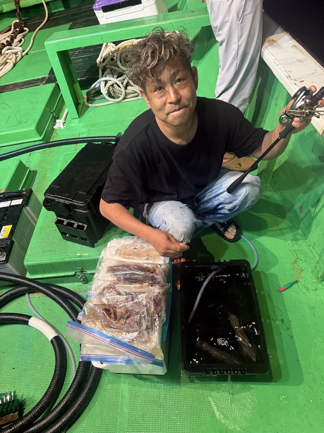 アカイカ(ケンサキイカ)