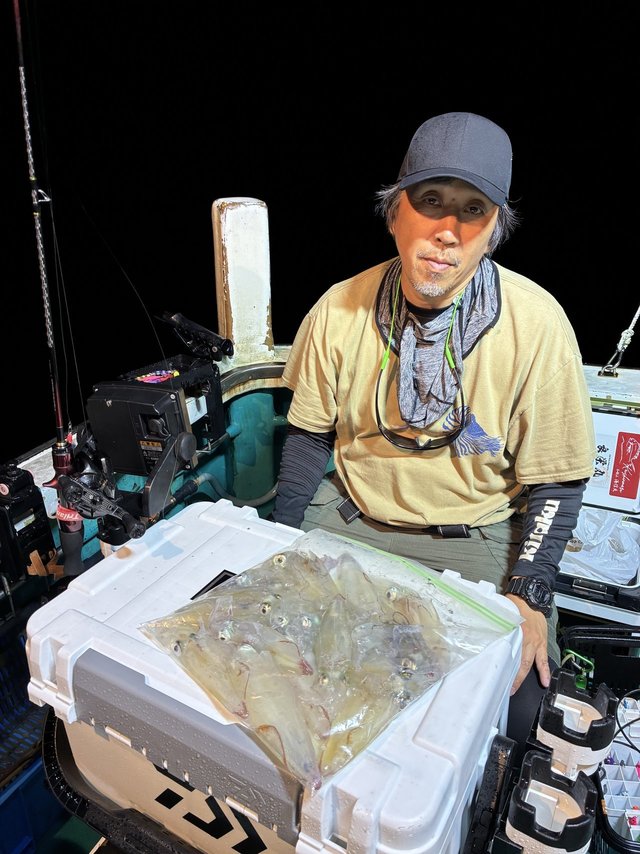 アカイカ(ケンサキイカ)