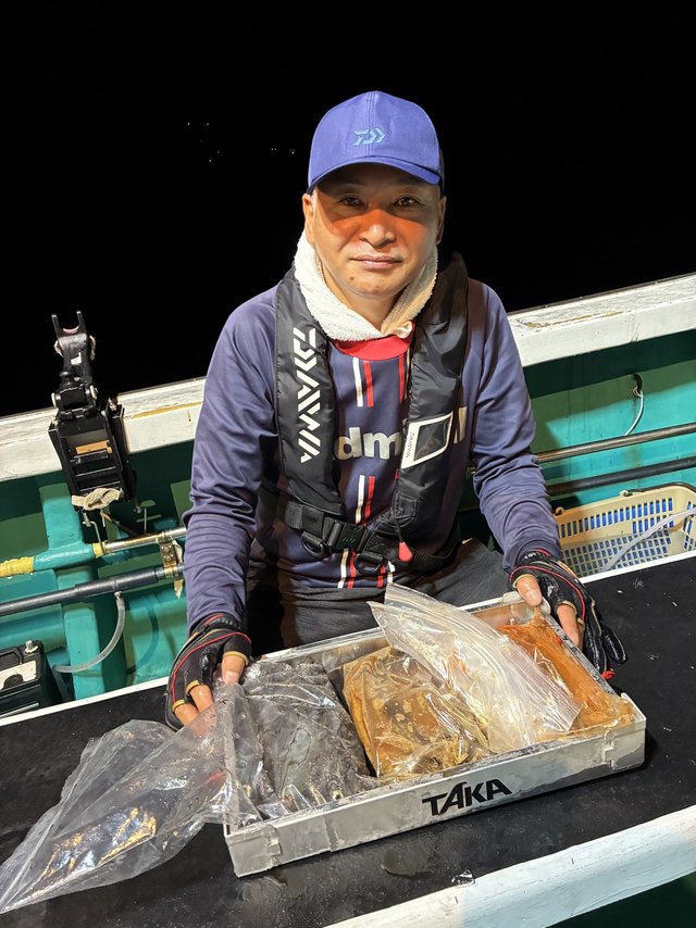 アカイカ(ケンサキイカ)