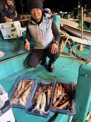 アカイカ(ケンサキイカ)・スルメ(スルメイカ)