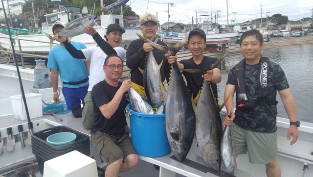 キハダマグロ(キハダ)・キメジ(キハダ)・カツオ