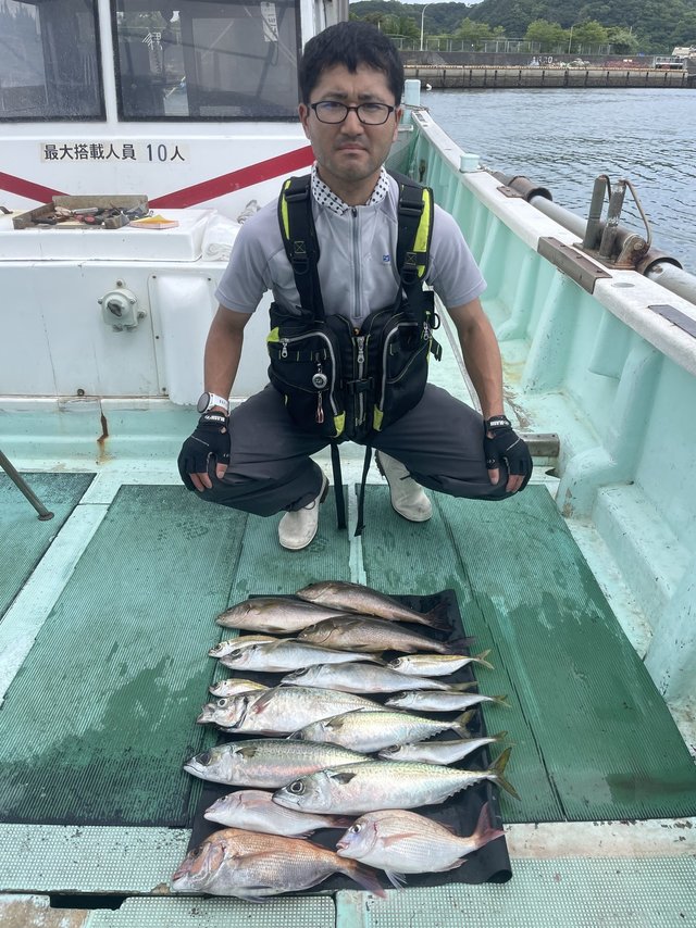 チャリコ(マダイ)・マアジ・イサキ・マサバ