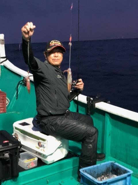 アカイカ(ケンサキイカ)