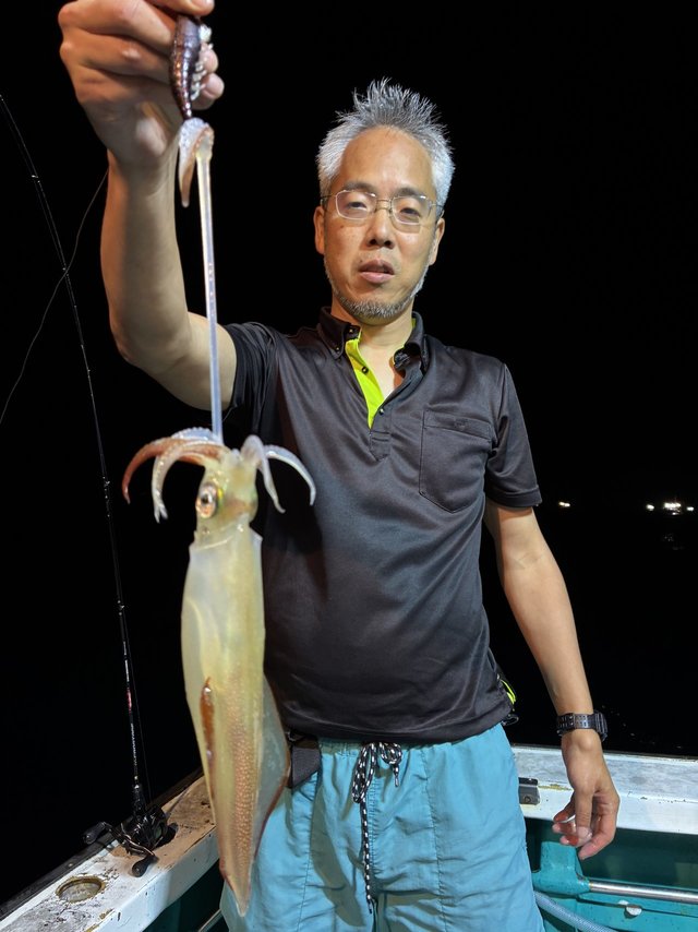 アカイカ(ケンサキイカ)