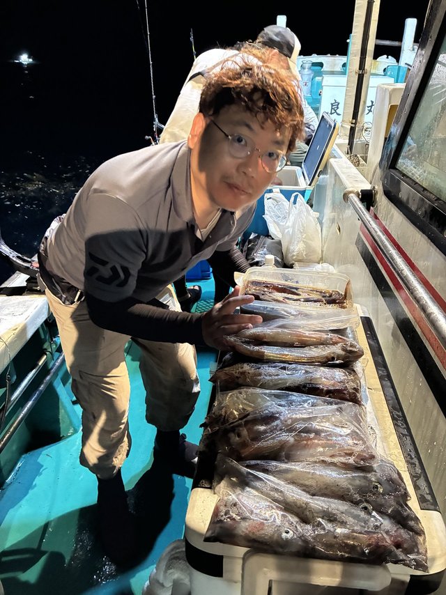 アカイカ(ケンサキイカ)