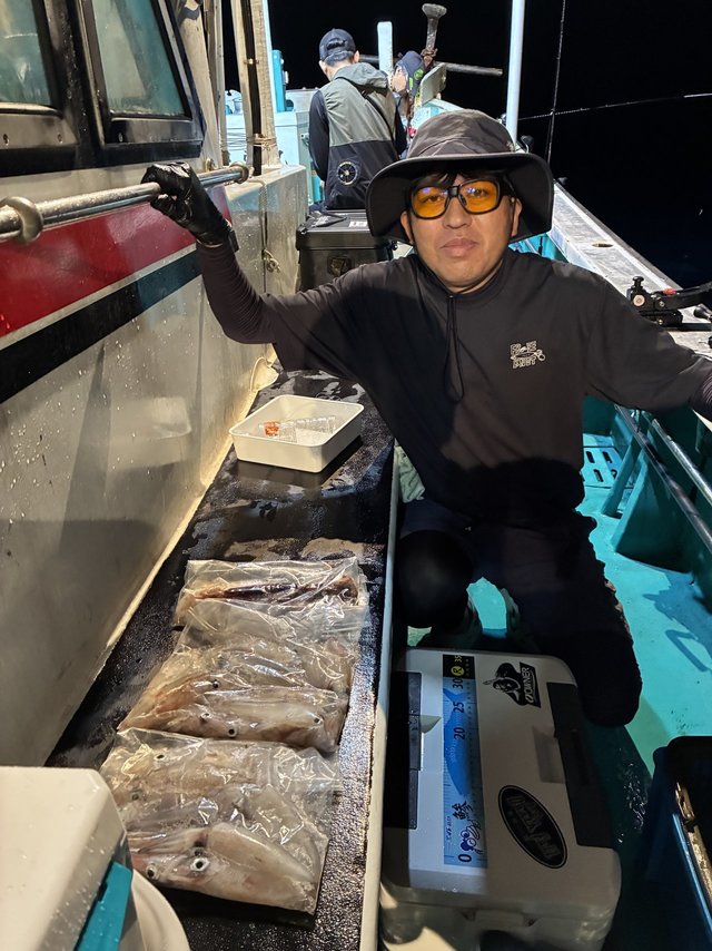 アカイカ(ケンサキイカ)