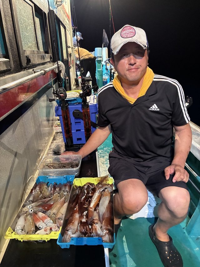 アカイカ(ケンサキイカ)