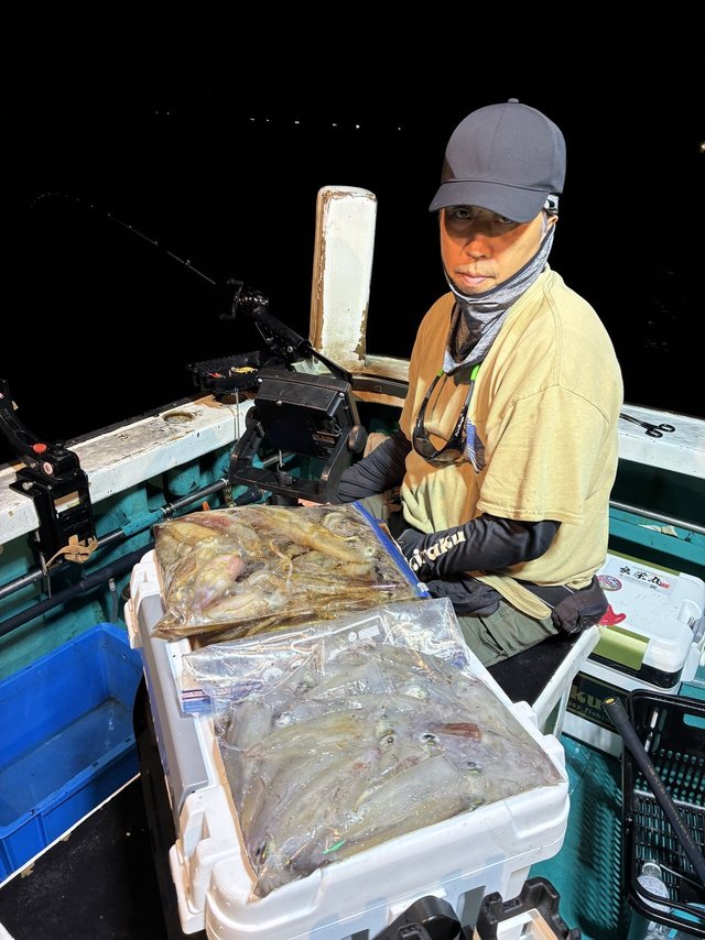 アカイカ(ケンサキイカ)