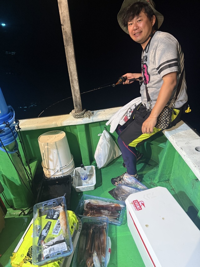 アカイカ(ケンサキイカ)・スルメイカ