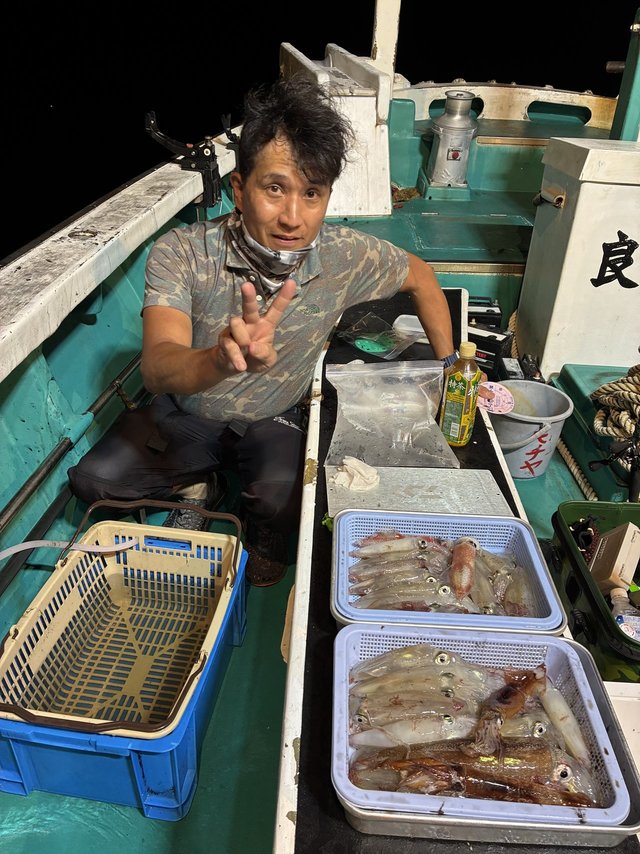 アカイカ(ケンサキイカ)