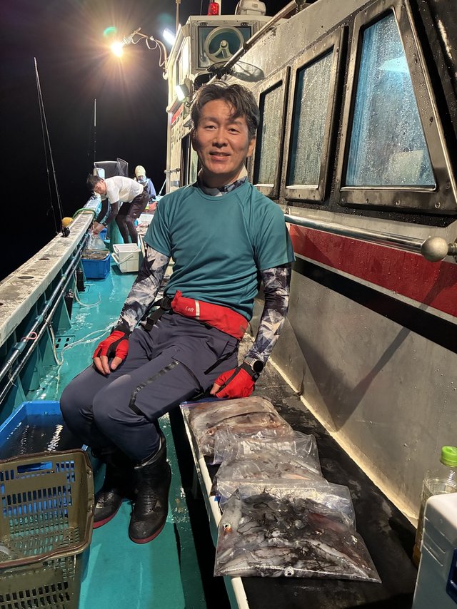 アカイカ(ケンサキイカ)