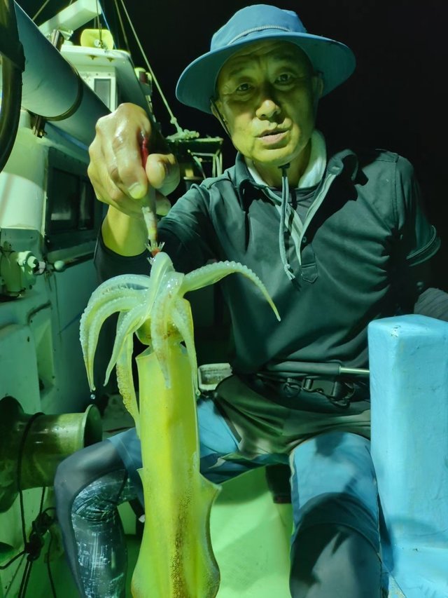 イカ(ケンサキイカ)