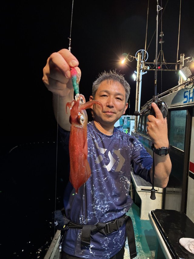 アカイカ(ケンサキイカ)