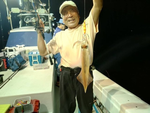 マイカ(ケンサキイカ)