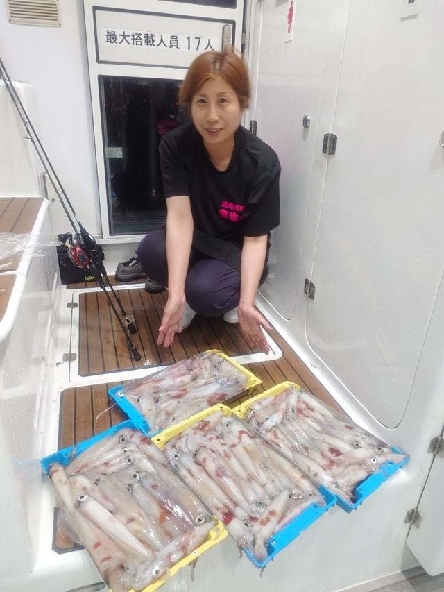 イカ(ケンサキイカ)