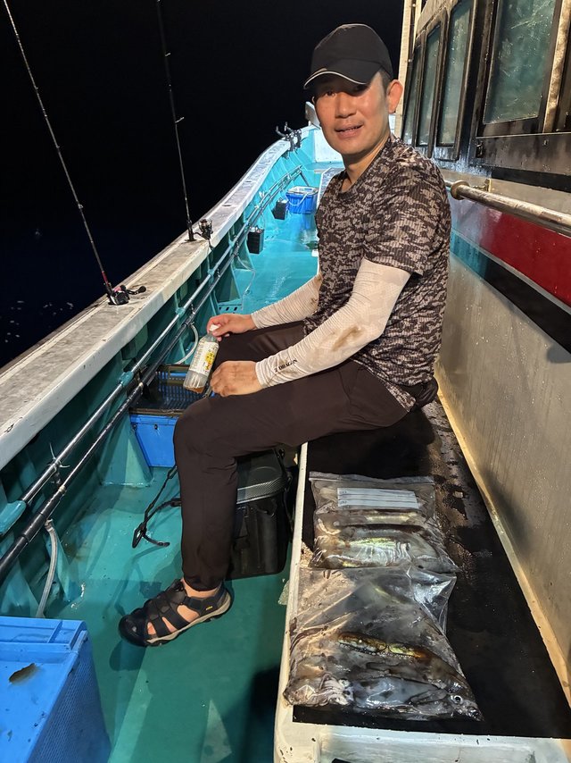 アカイカ(ケンサキイカ)