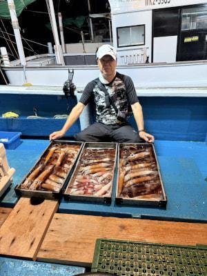 アカイカ(ケンサキイカ)・スルメイカ