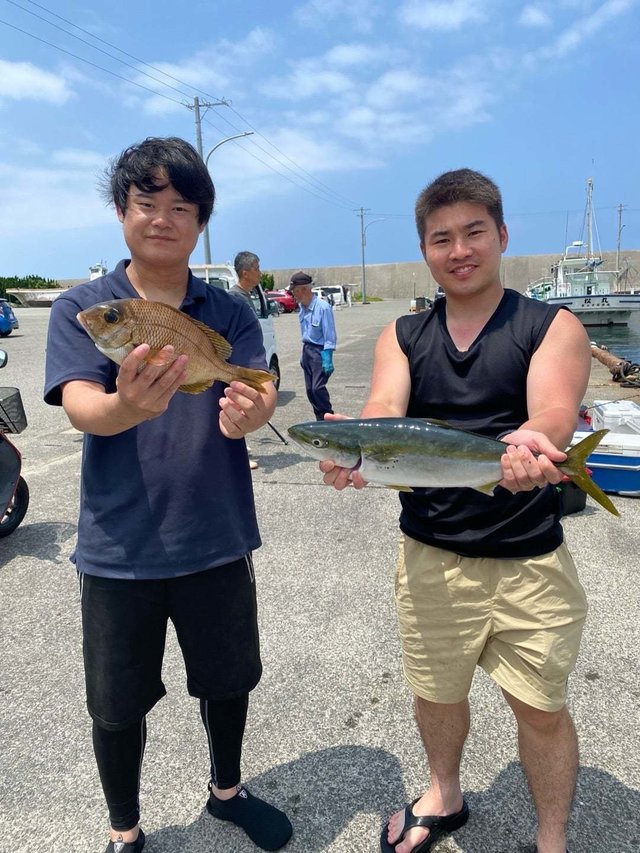 イナダ(ブリ)・メイチ(ハマフエフキ)