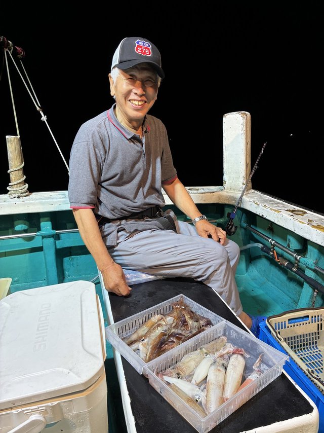 アカイカ(ケンサキイカ)