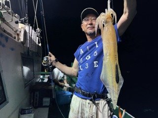 アカイカ(ケンサキイカ)