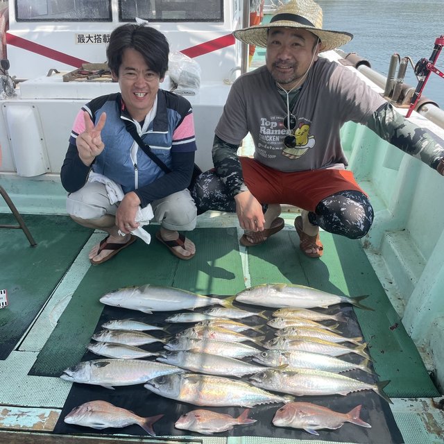 チャリコ(マダイ)・マアジ・ハマチ(ブリ)・イサキ・マサバ