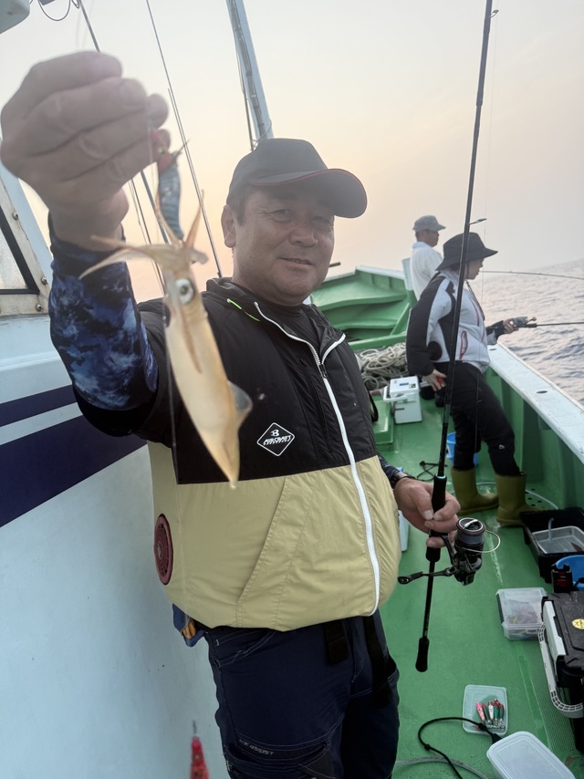 アカイカ(ケンサキイカ)