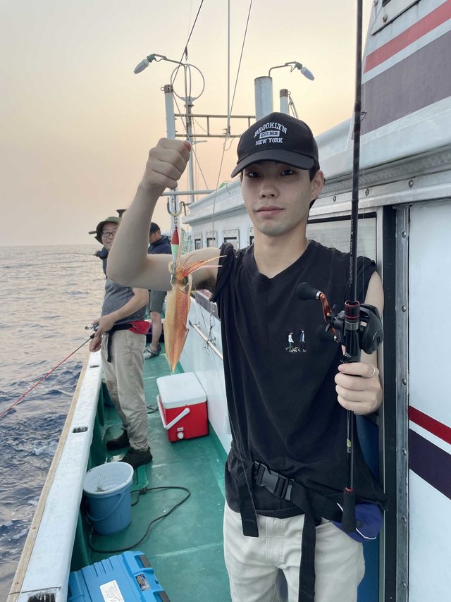 アカイカ(ケンサキイカ)