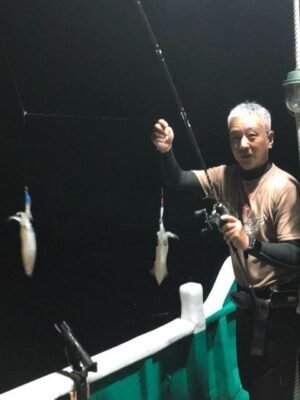 アカイカ(ケンサキイカ)